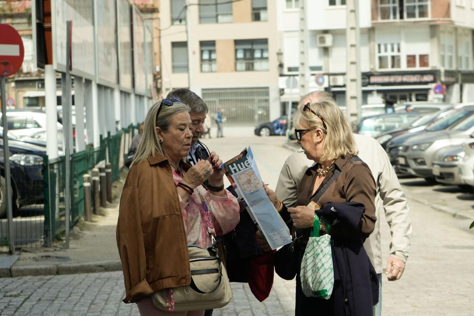 Imágenes del lunes 14 de abril en Huelva