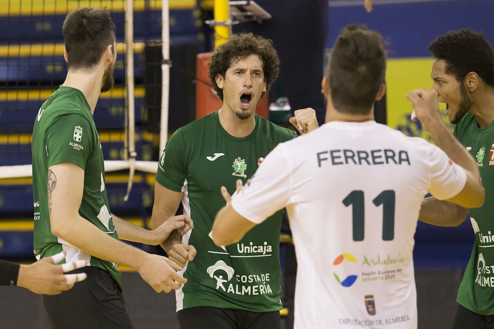 Unicaja Almería gana su último ensayo por la vía rápida (3-0)