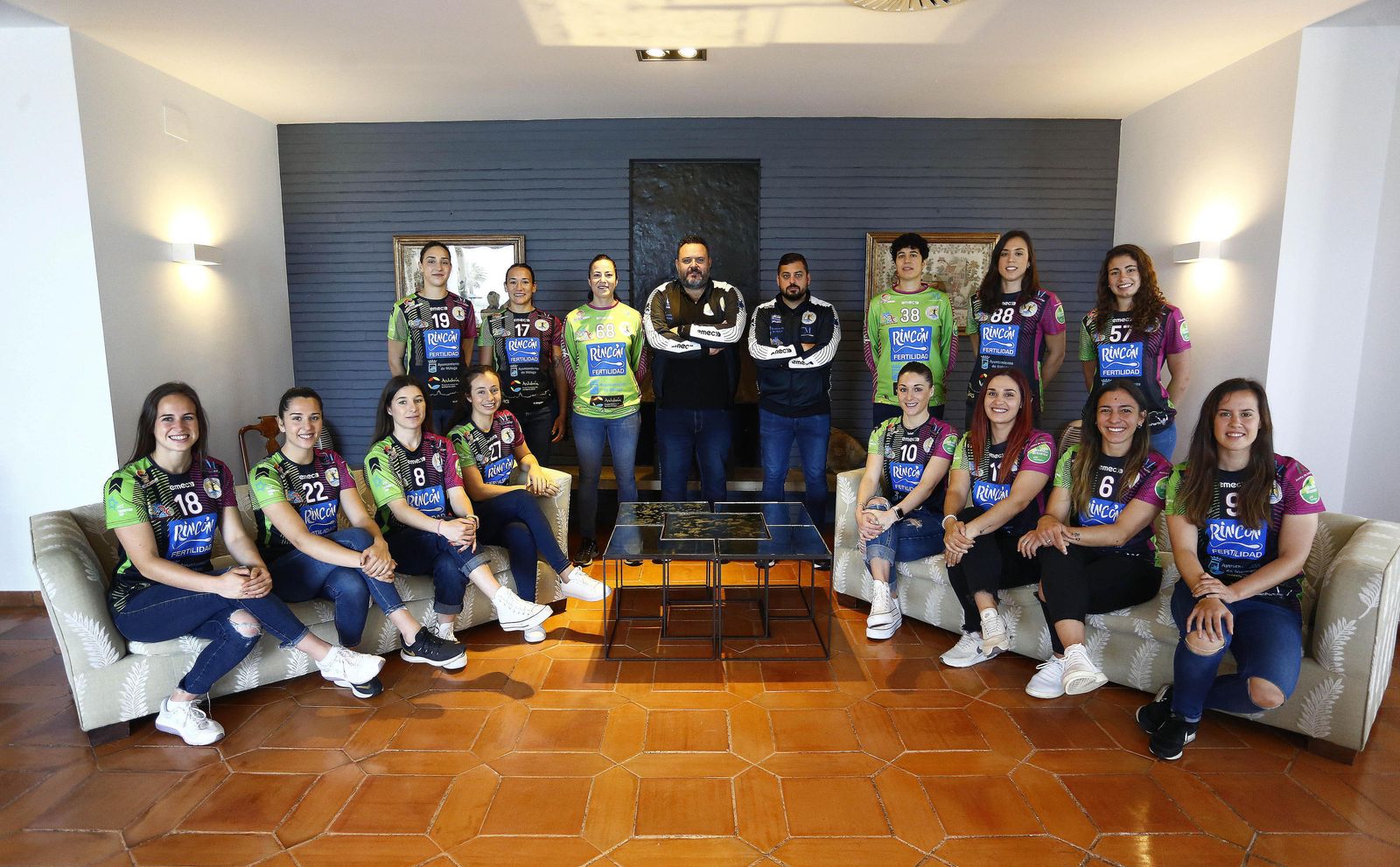 Las fotos de la presentación de la final de la EHF Cup del Rincón Fertilidad