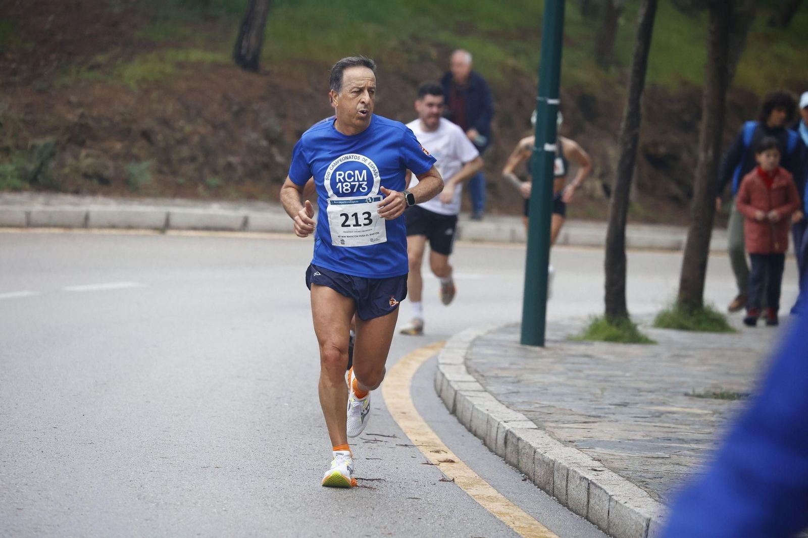 La Minimaratón Peña El Bastón, en fotos