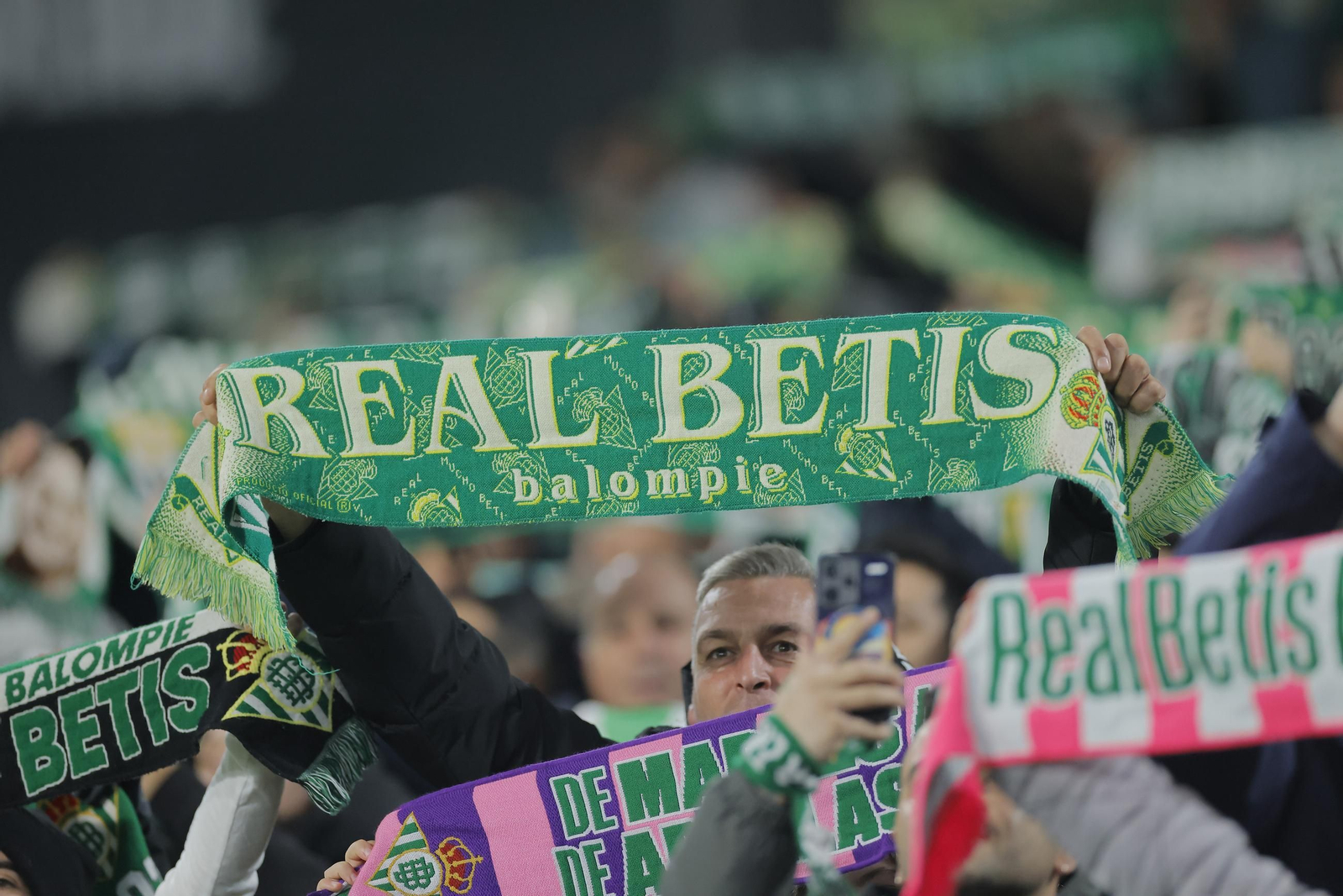 Búscate en las fotos del Betis - Getafe