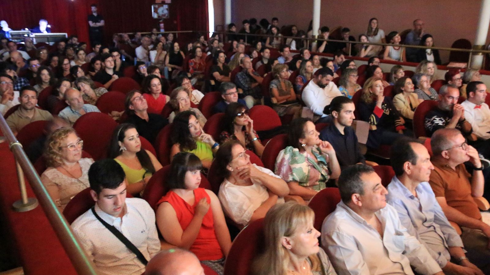 Multitudinario evento que se desarrolló en el Teatro Apolo de la capital.