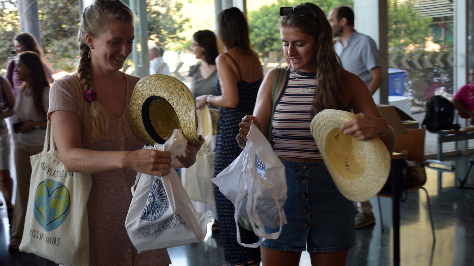 Jornada de bienvenida de los estudiantes extranjeros al campus de la UAL