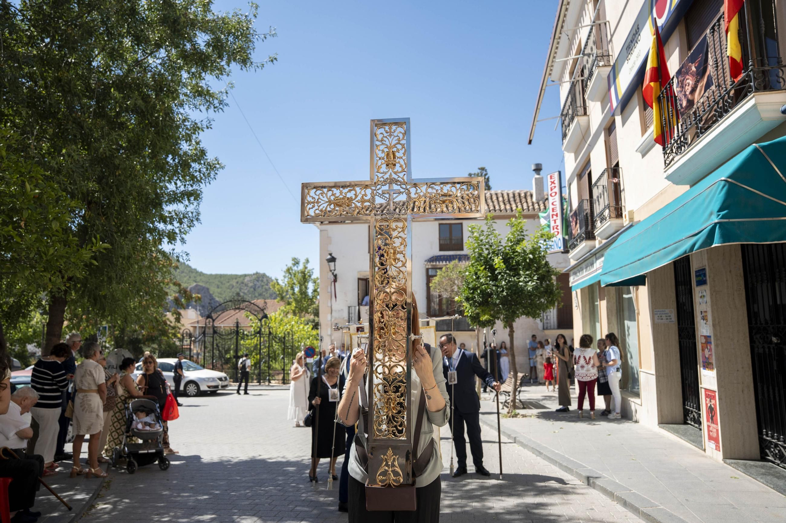 Eucaristía y procesión de Exaltación de la Cruz en la localidad de Vélez-Rubio