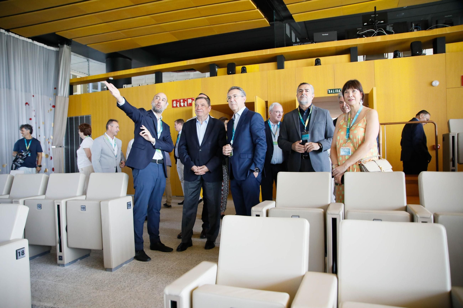 El ministro de Agricultura, Pesca y Alimentación, Luis Planas, visita el Centro Tecnológico Financiero del Grupo Cajamar en el Parque Científico-Tecnológico de Almería (PITA), en imágenes