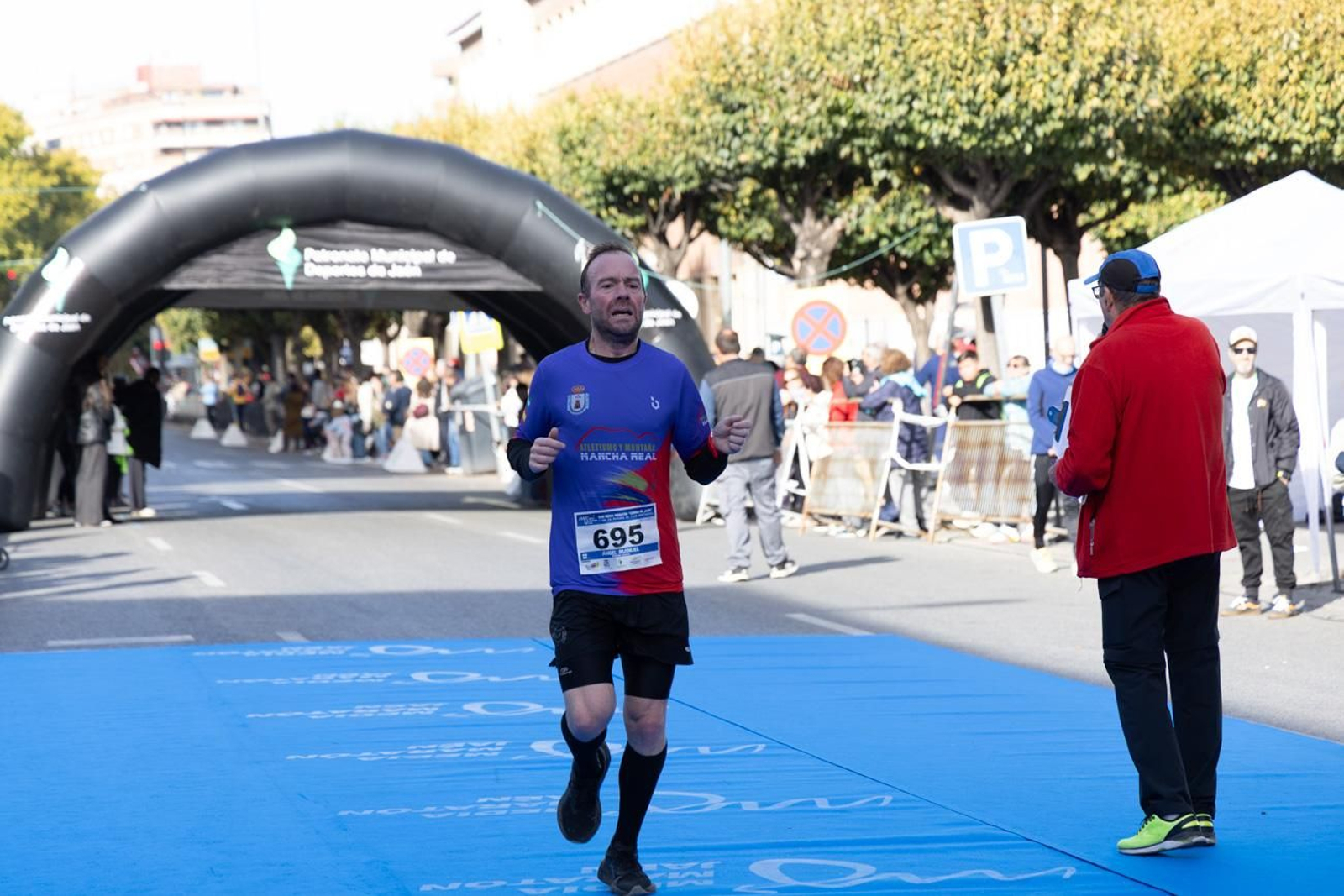 En imágenes: multitudinaria e histórica XXIX Media Maratón 'Ciudad de Jaén' y 10k en memoria de Paco Manzaneda (2)