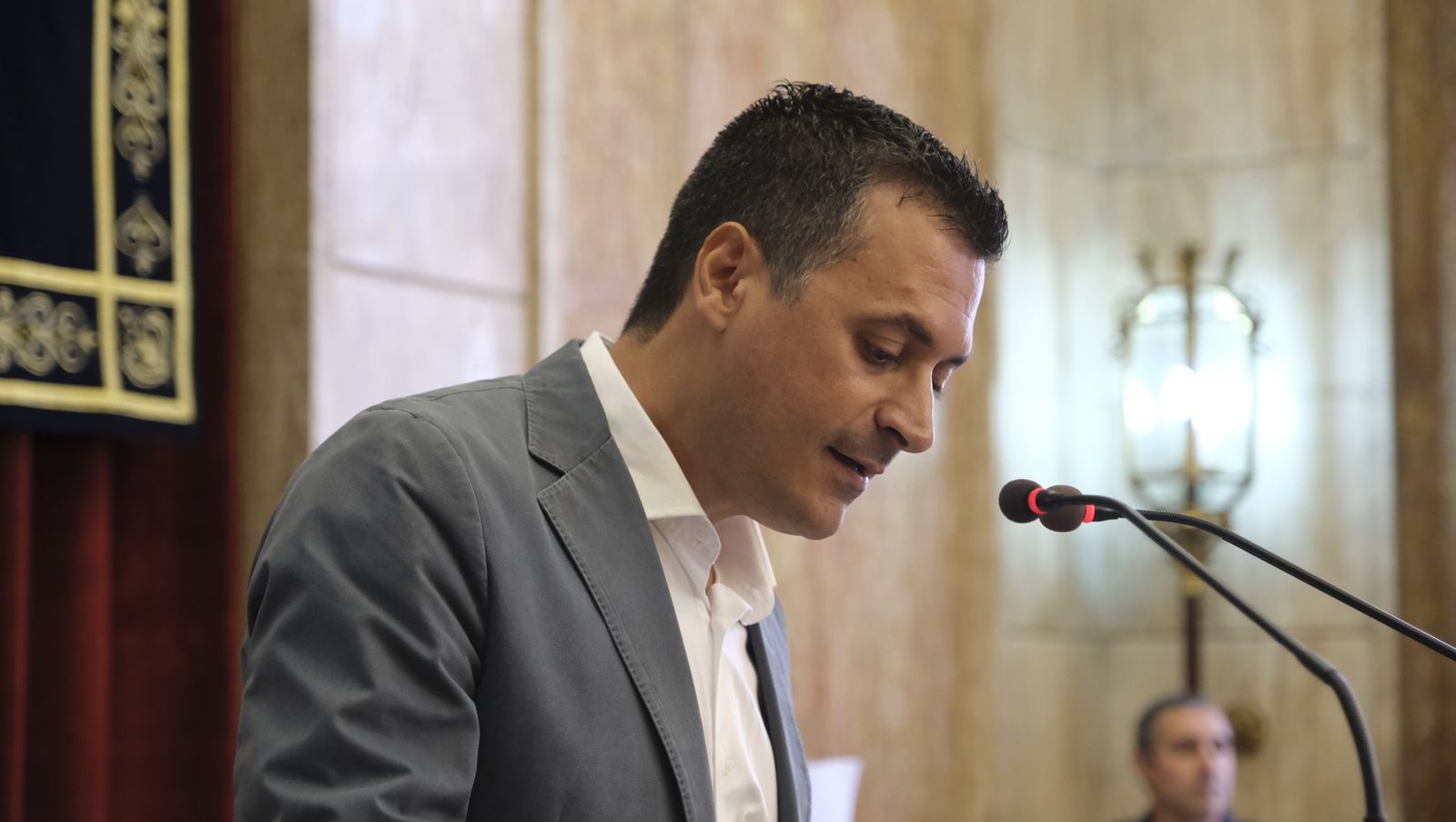 Homenaje póstumo a Hermelindo "Melo" Castro en la Subdelegación del Gobierno