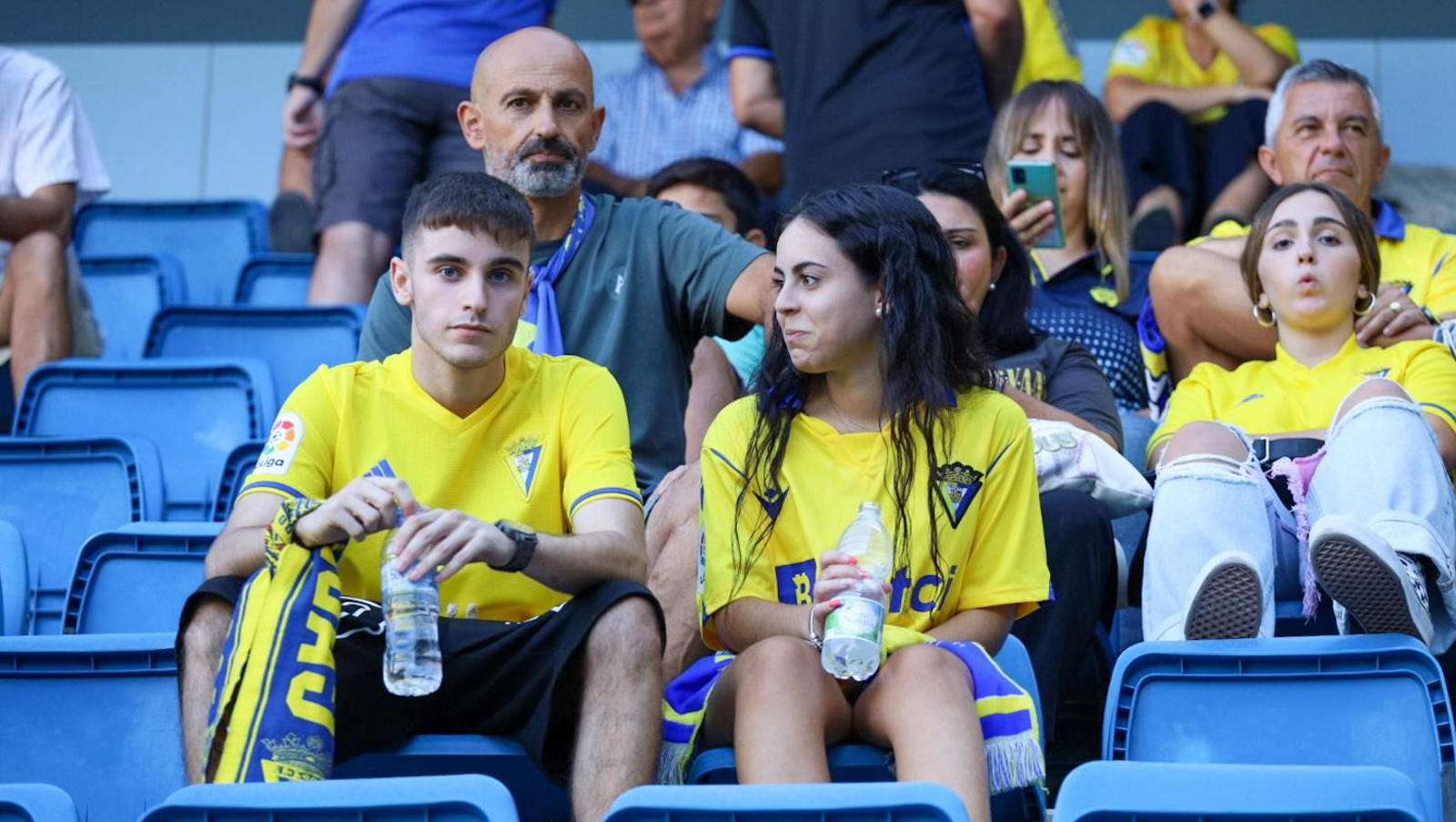 Búscate en el partido Cádiz-Barcelona