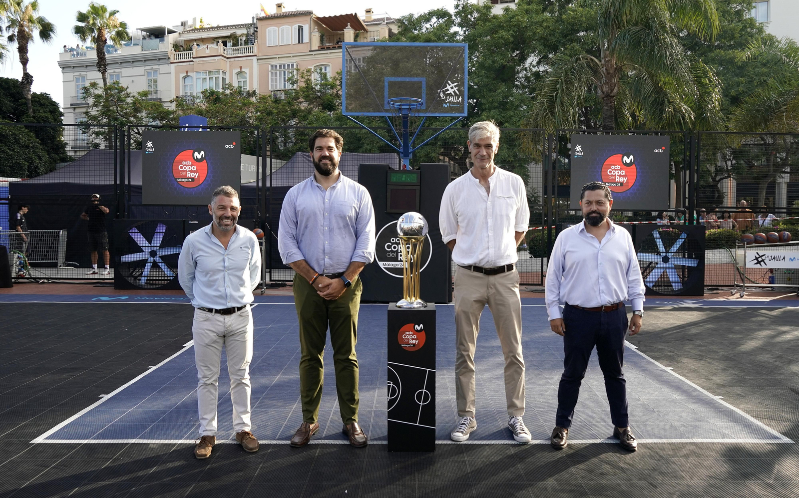 Rosa, Vivas, Martín y Arrabal.