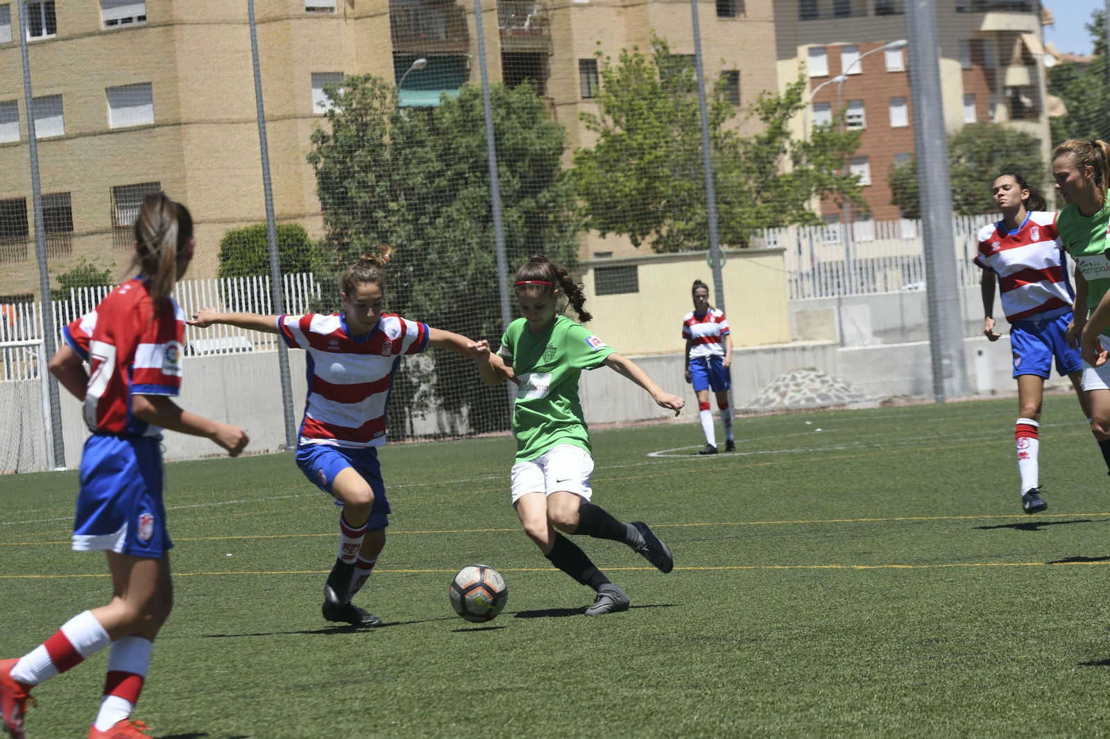 Fotogalería del ascenso de la UDA Féminas en Granada.