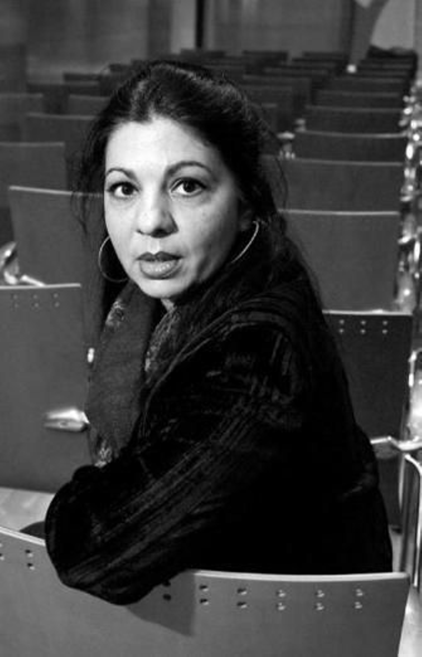 Juana Amaya lleva a Cajasol 'Morón a tiempo y compás'