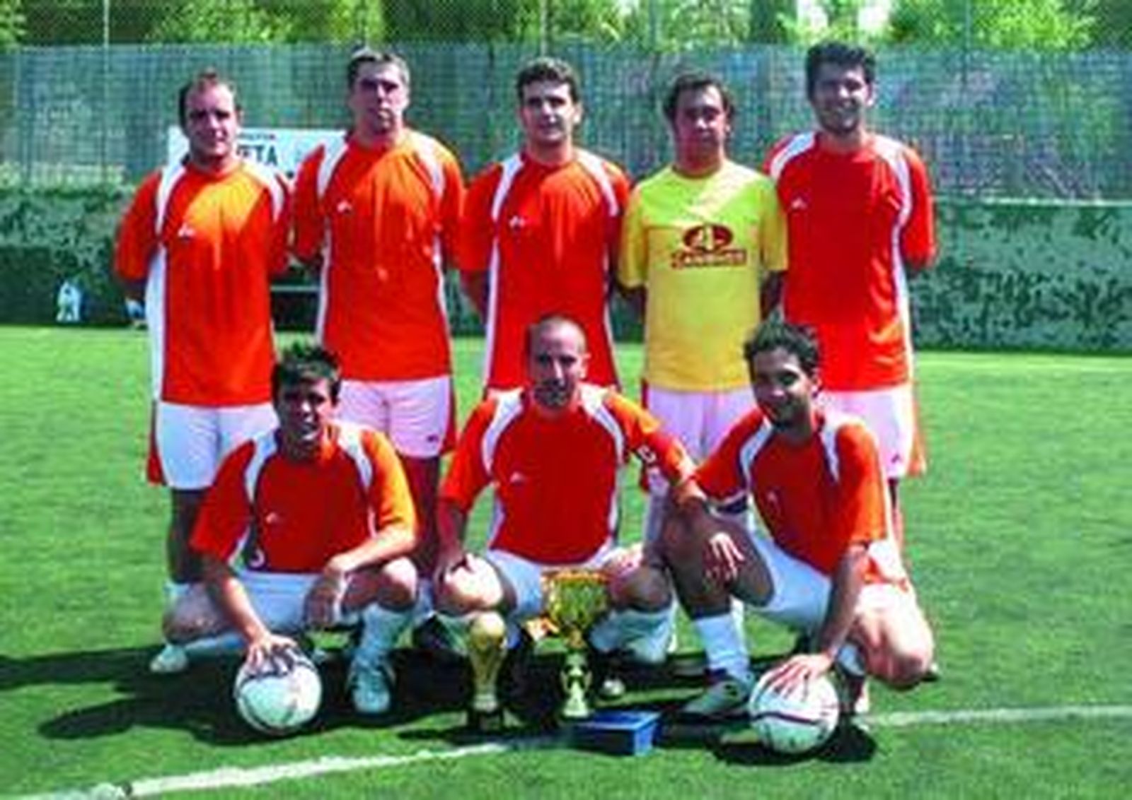 MAQUIJESA (JEREZ). Un año más han sido el ejemplo a seguir por su buena conducta y saber estar en el terreno de juego y además lo han refrendado conquistando la Copa.