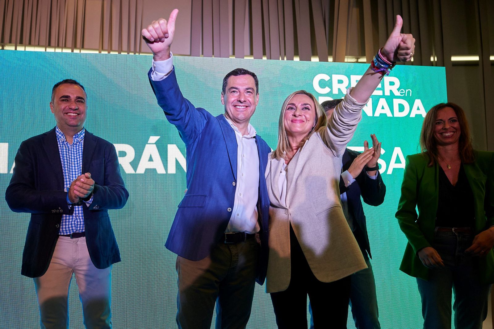 Moreno junto a Carazo este viernes en el cierre de campaña en Granada.