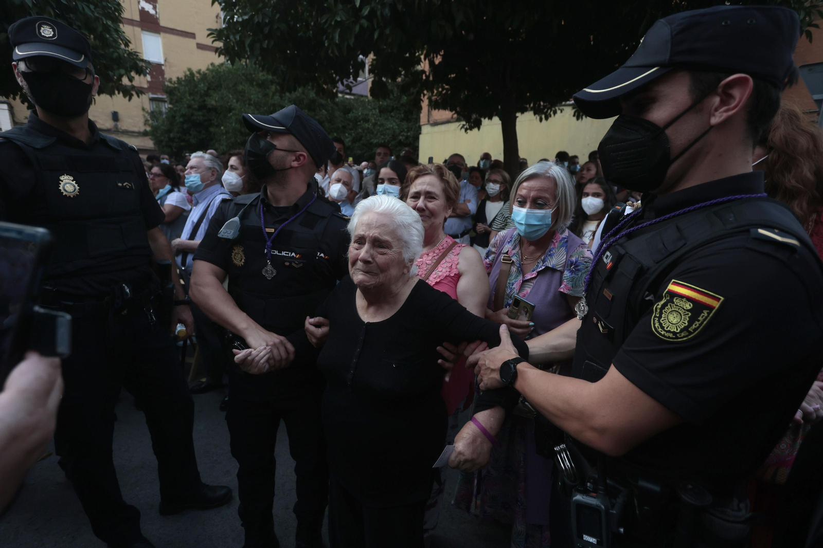 El Gran Poder en Tres Barrios en Santa Misión