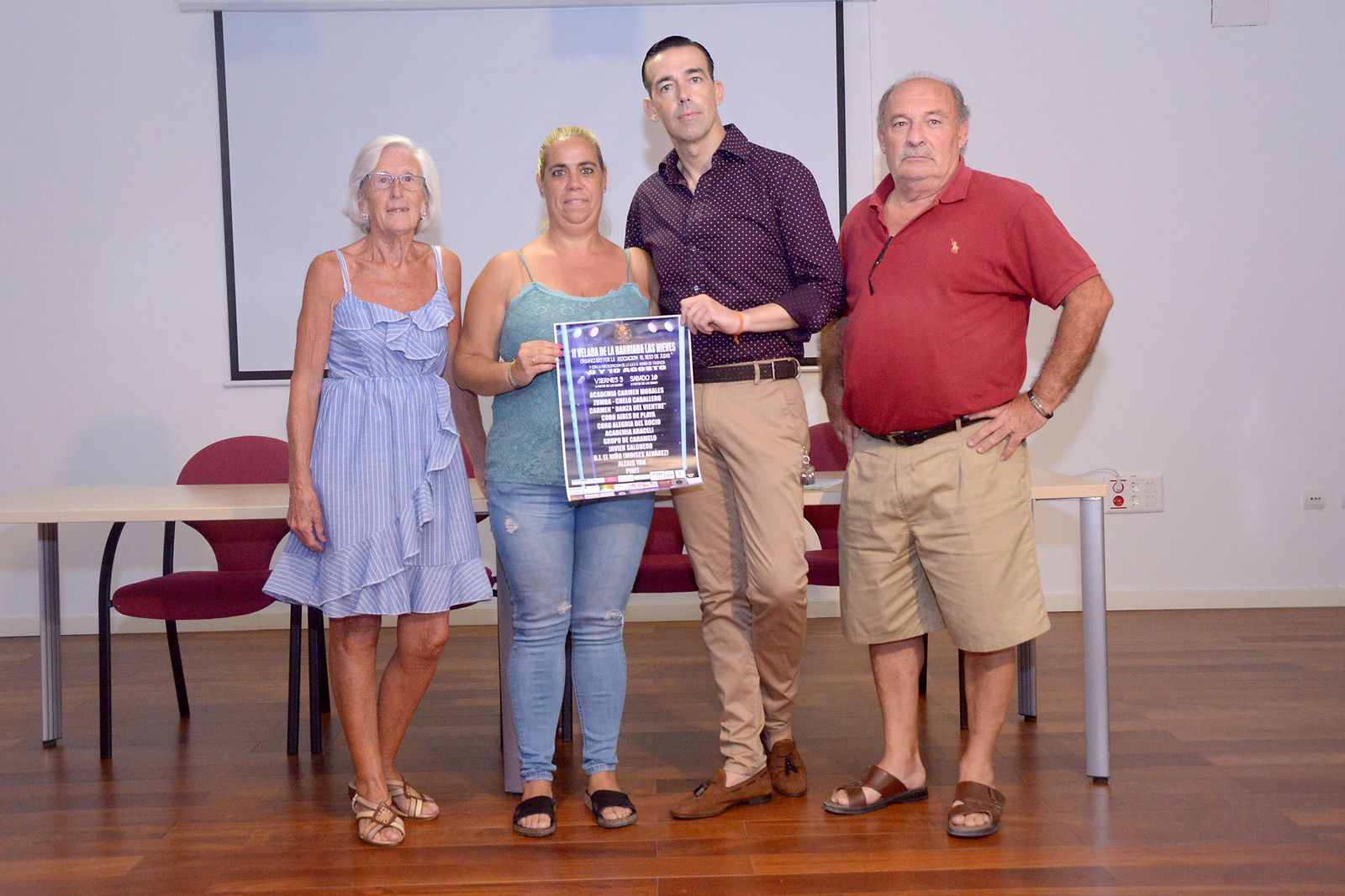 Juan Botella, Victoria Pacheco y Manoli Gallego junto a David Calleja (concejal de Fiestas) en la presentación.