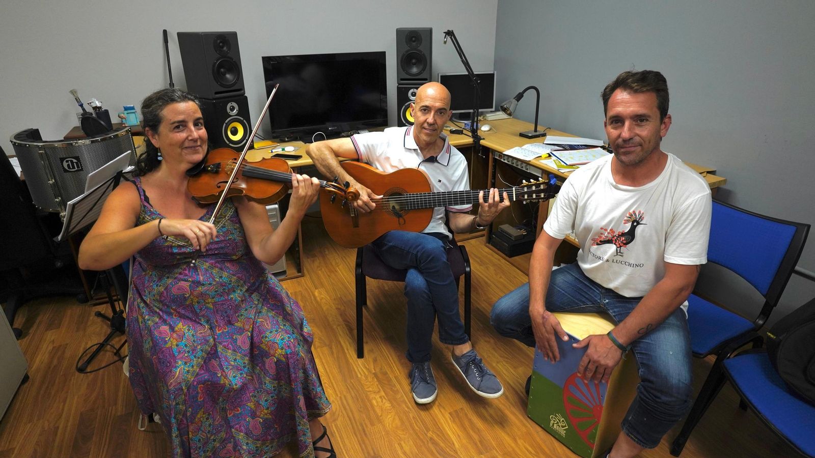 Salvador Andrades, Shuster y Pilar López durante un ensayo.