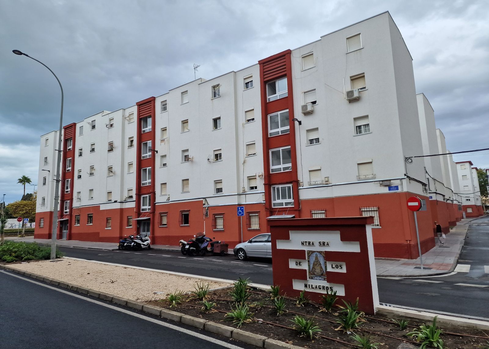 Una imagen de la renovada barriada de Los Milagros.