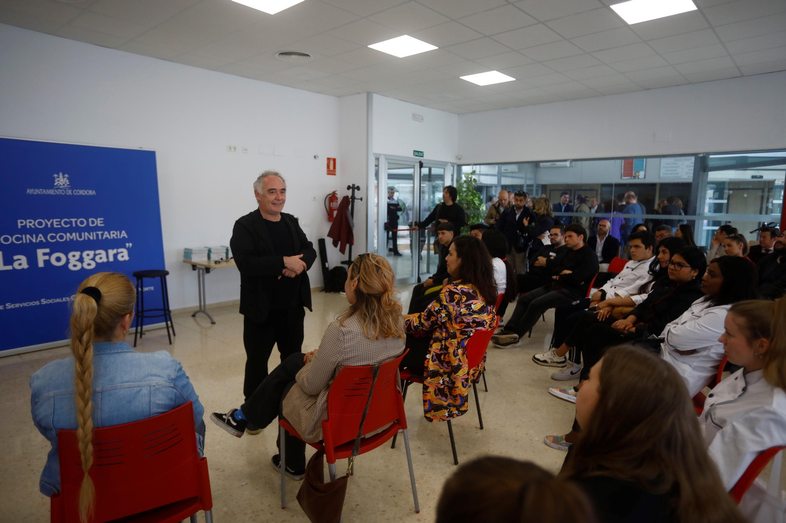 Las mejoras imágenes del chef Ferrán Adrián en la inauguración del proyecto La Foggara de Córdoba.