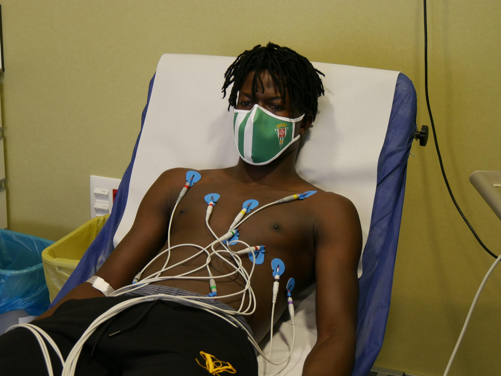 El Córdoba CF echa a andar: las fotos de los reconocimientos médicos