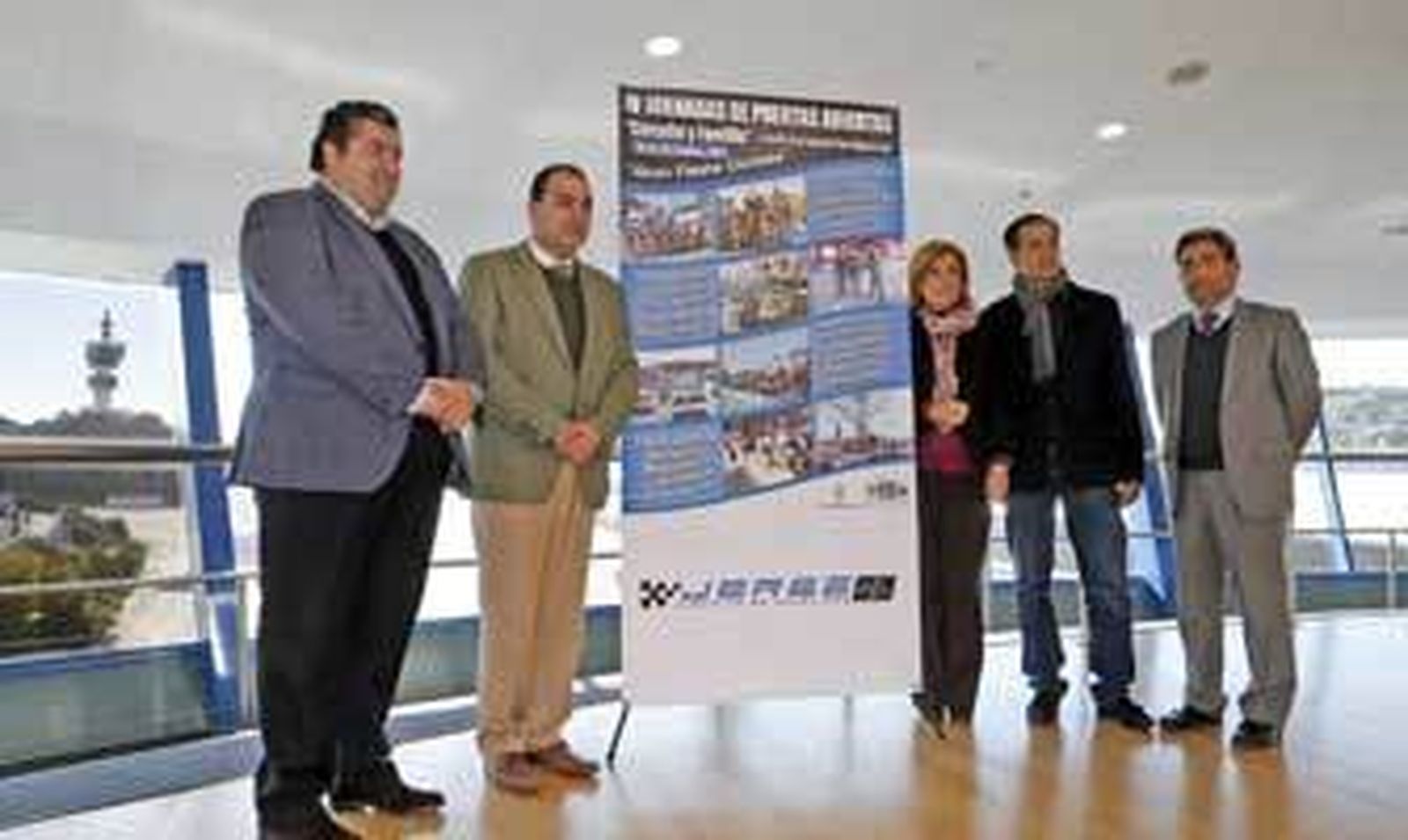 Antonio Montero,David Fernández, Elena Aguilar, Juan Miguel de la Flor y Juan Baquero, ayer, en la presentación de la jornada de puertas abiertas. /Manuel Aranda