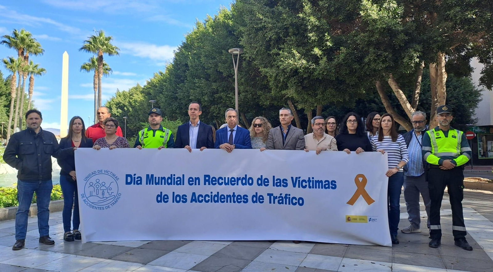 Concentración desarrollada este lunes en la Rambla de Almería.