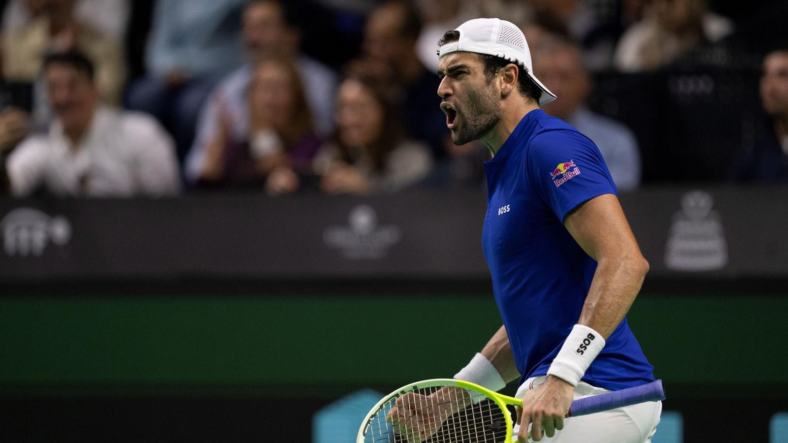 Berrettini derrota a Kokkinakis y acerca a Italia a la final de la Copa Davis