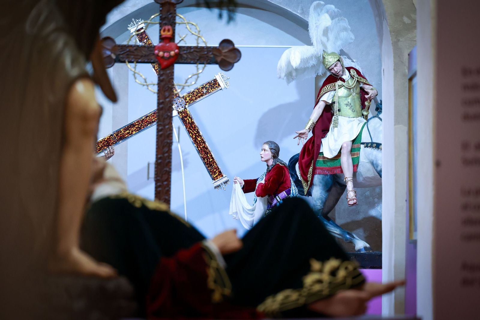 Inaugurada en San Fernando la exposición cofrade Passio Domini: las imágenes