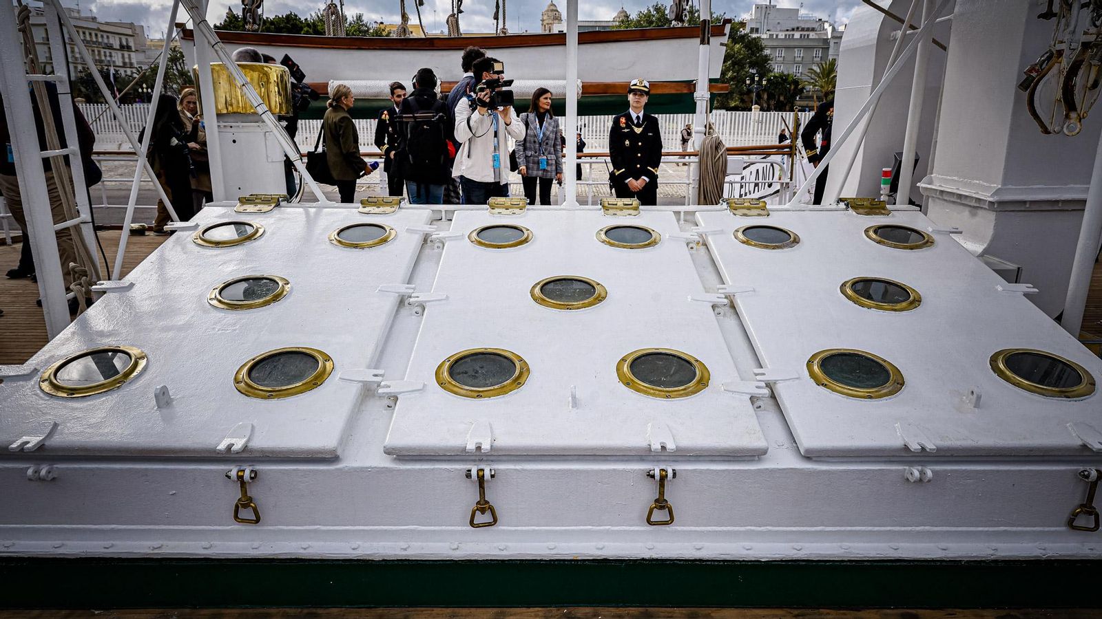 Las imágenes del renovado 'Juan Sebastián de Elcano': Un paseo por el buque escuela