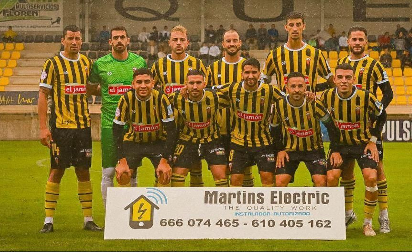 Formación inicial del San Roque de Lepe ante el Estepona