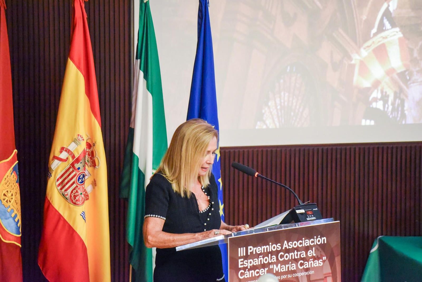 Entrega de los premios María Cañas de la AECC