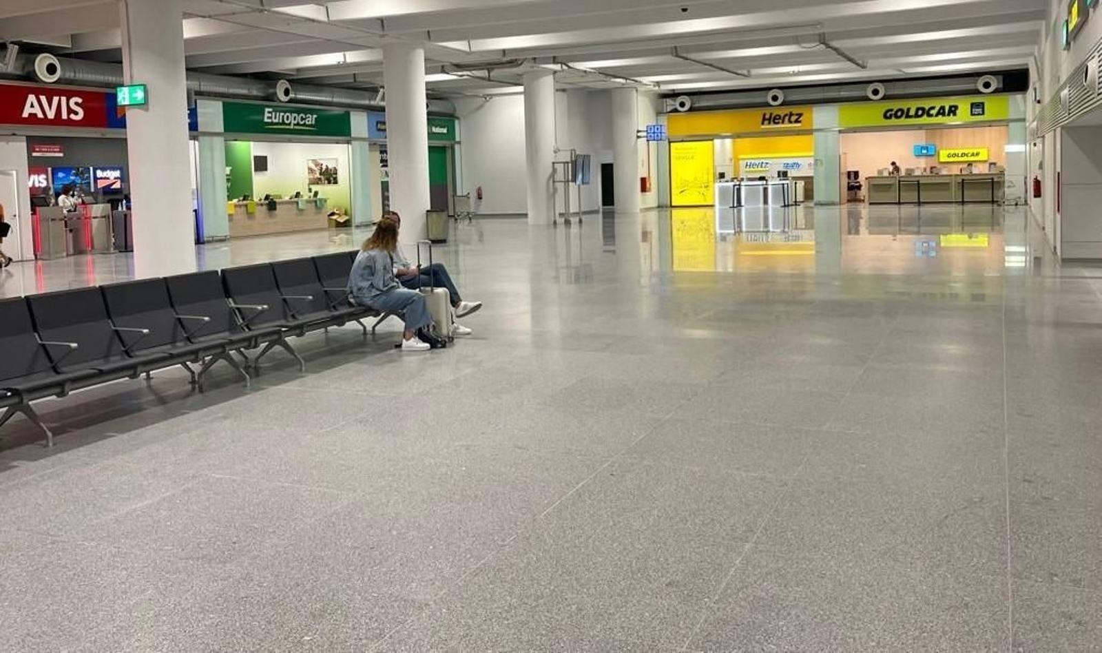El nuevo vestíbulo de llegadas del aeropuerto de Sevilla.