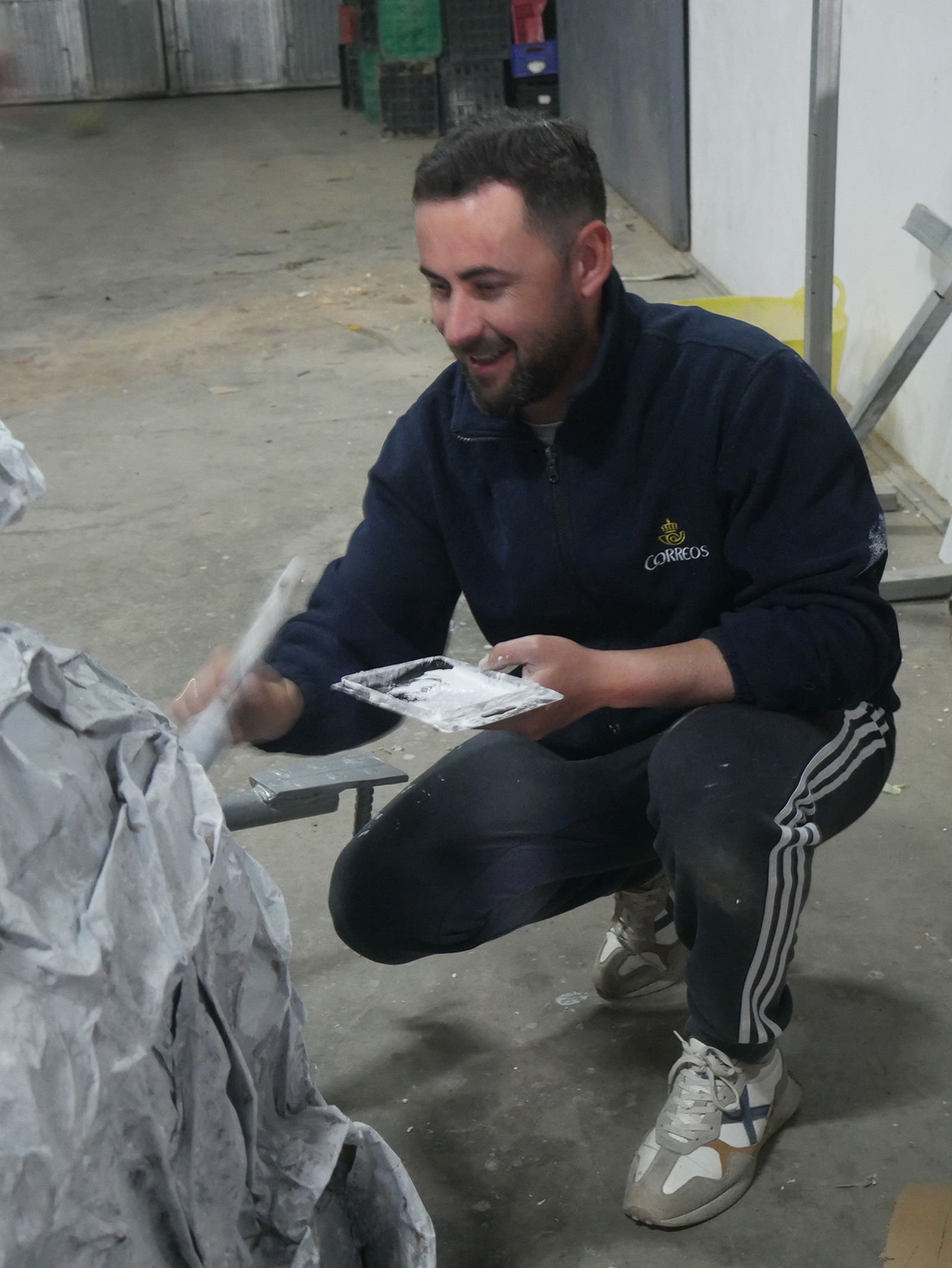 Imágenes de la elaboración de las carrozas tradicionales de Canjáyar