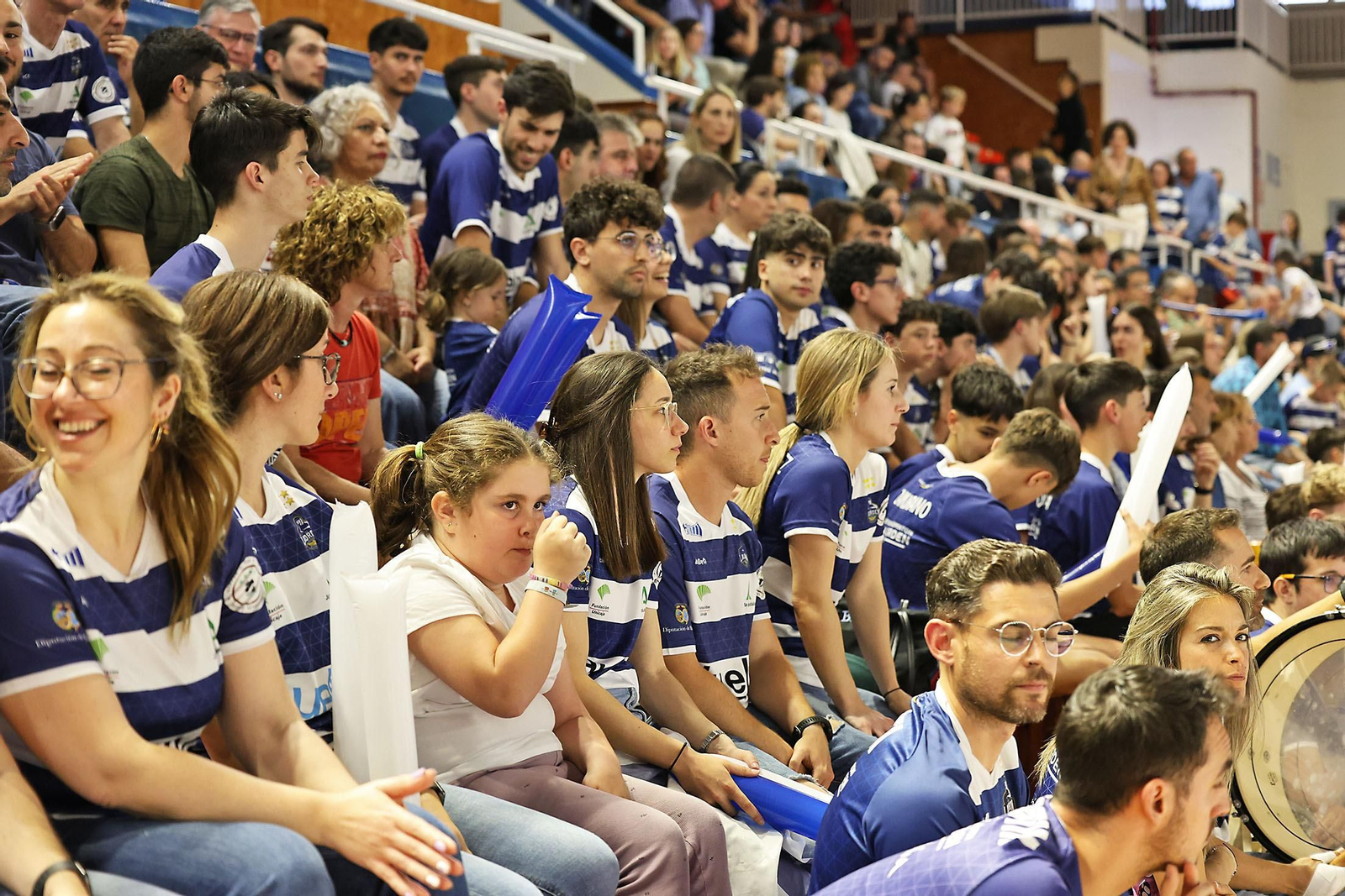 Búscate en la gran final de final de liga de bádminton entre el IES La Orden y La Rinconada