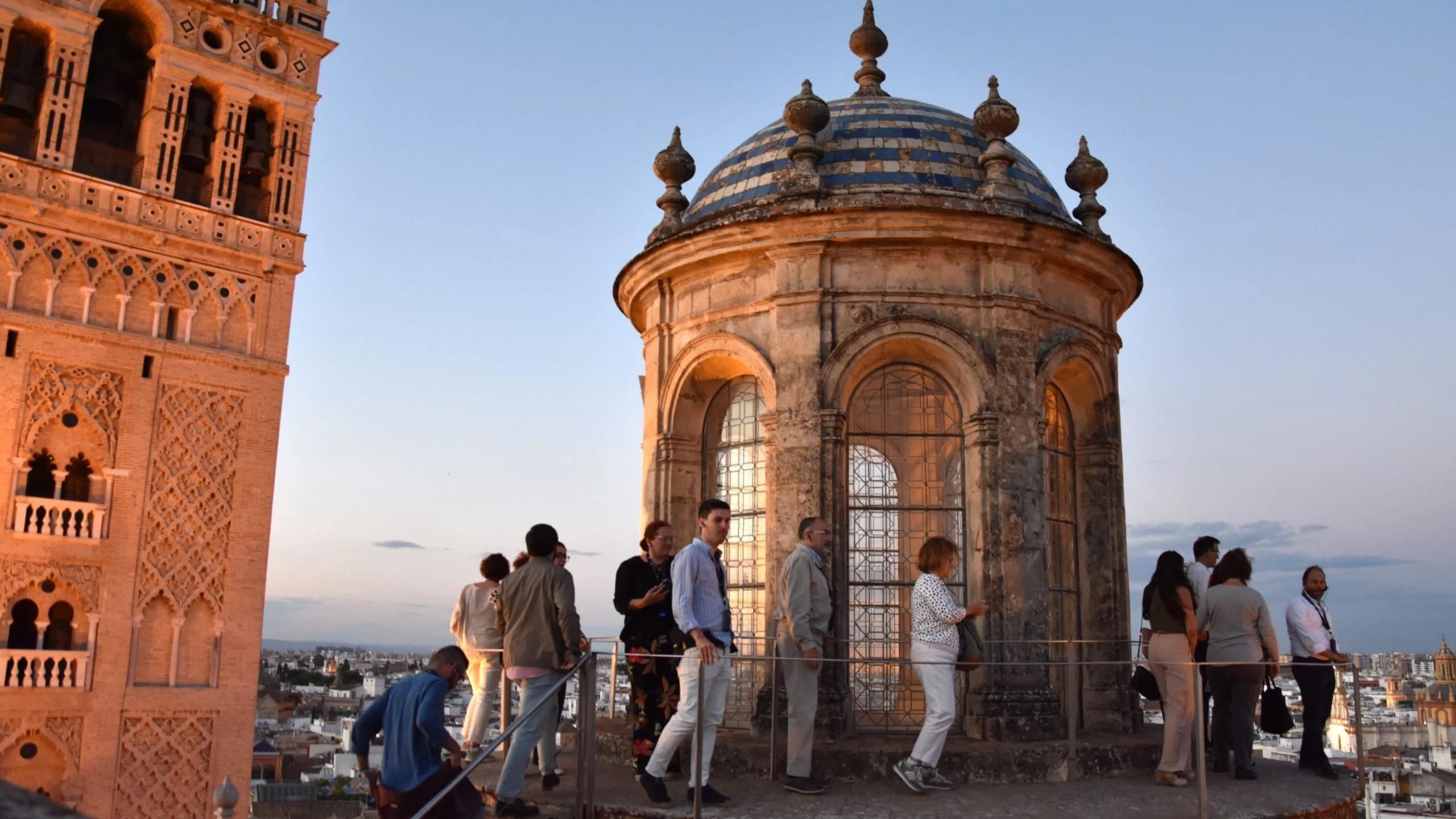 Visitas nocturnas a las cubiertas de la Catedral de Sevilla este verano: precios y horarios de 2025