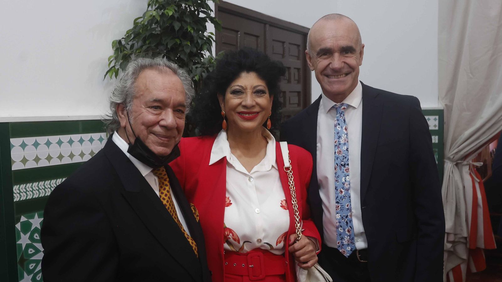 El guitarrista Joaquín Amador, la bailaora Manuela Carrasco y el alcalde Antonio Muñoz.