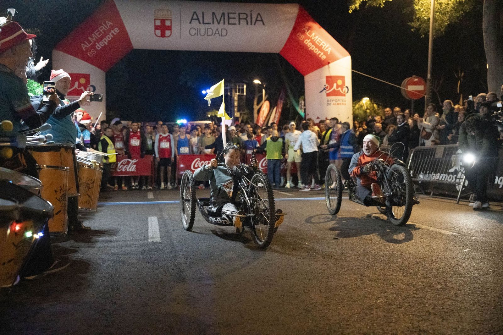 Almería corre y celebra su memoria olímpica en una San Silvestre de récord