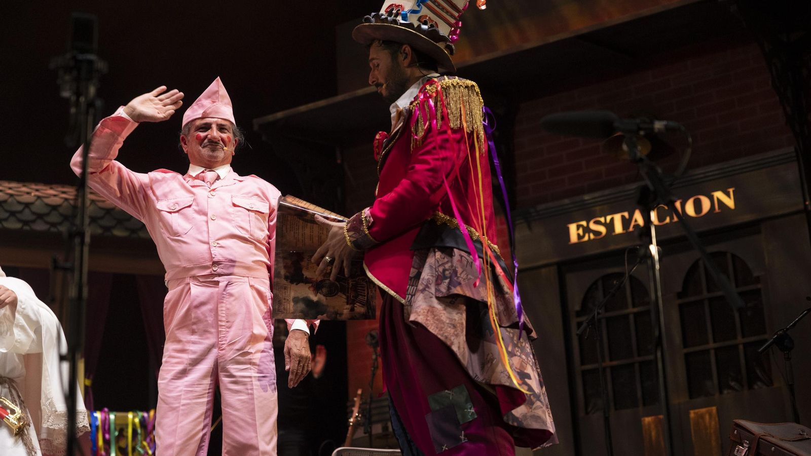 Las imágenes del pregón de Antoñito Molina en el carnaval de Cádiz 2025