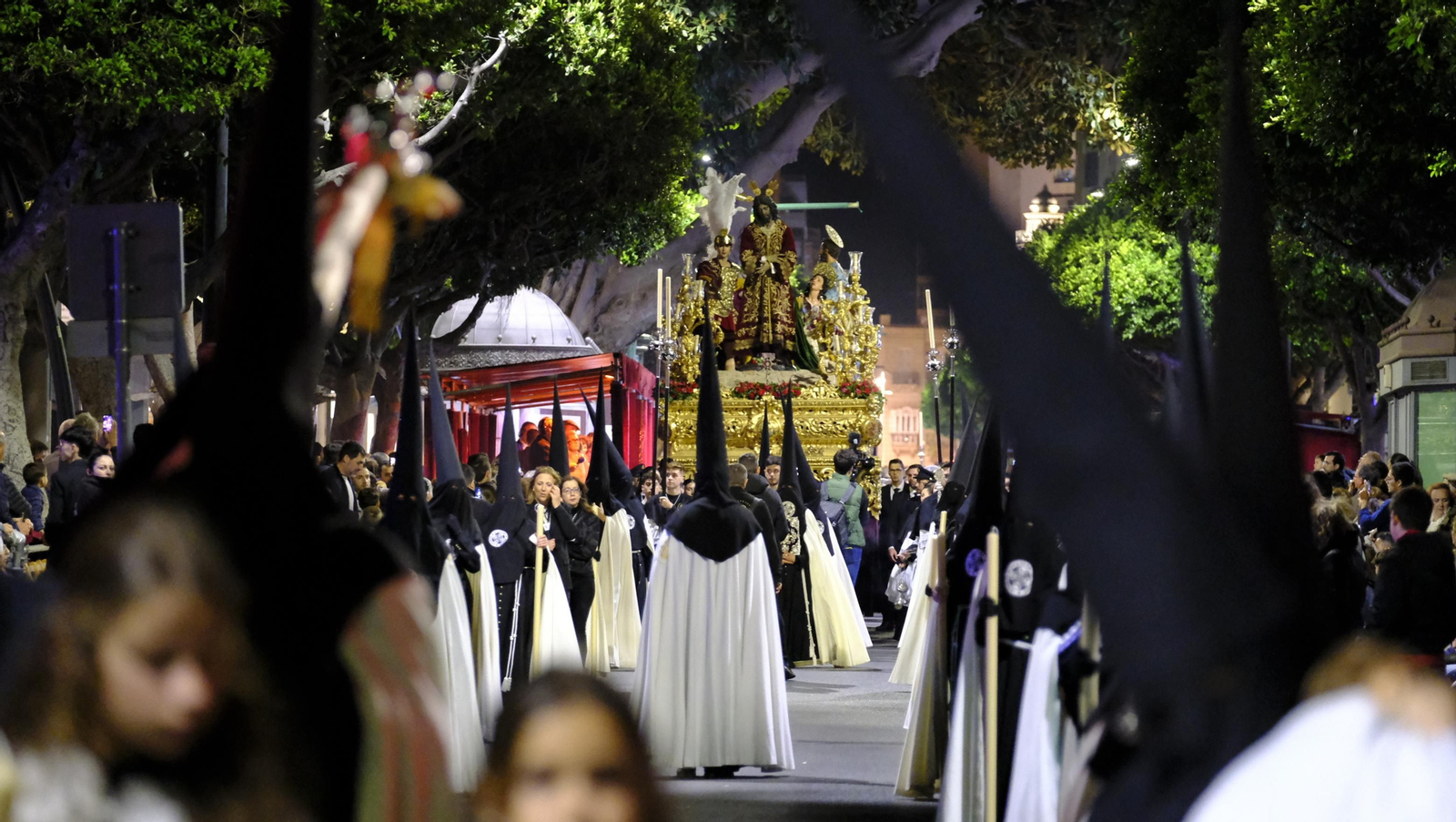 Procesión de Rosario del Mar, en imágenes