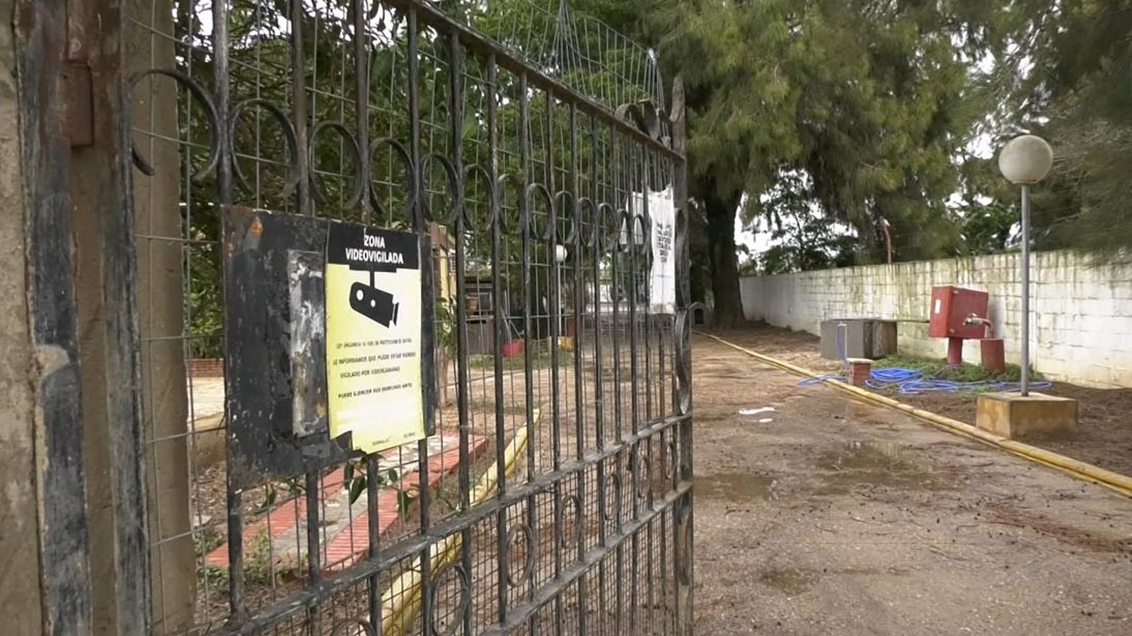 Acceso a las instalaciones del Centro en Chiclana