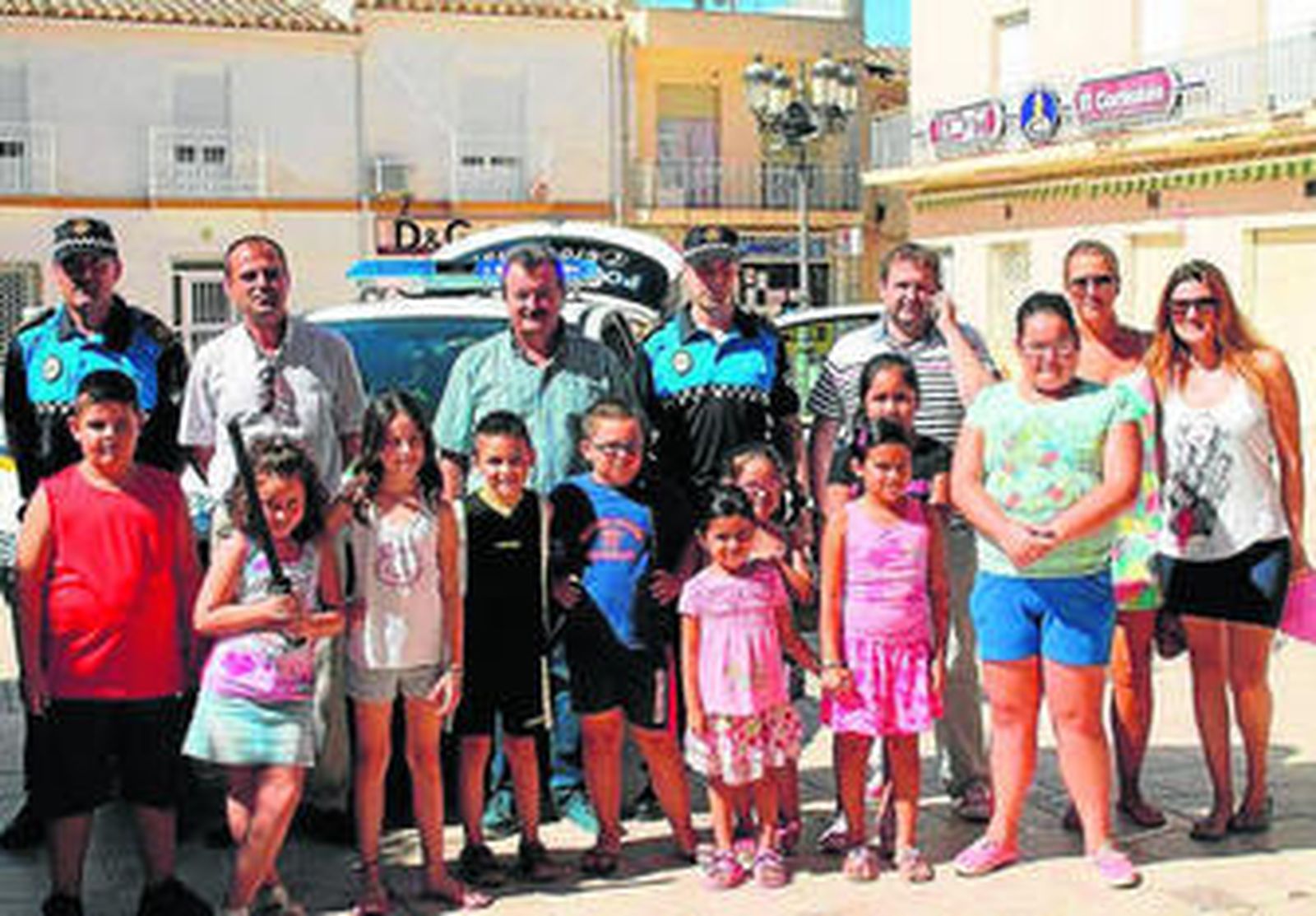 Los policías locales de Pulpí, cercanos a los vecinos del pueblo