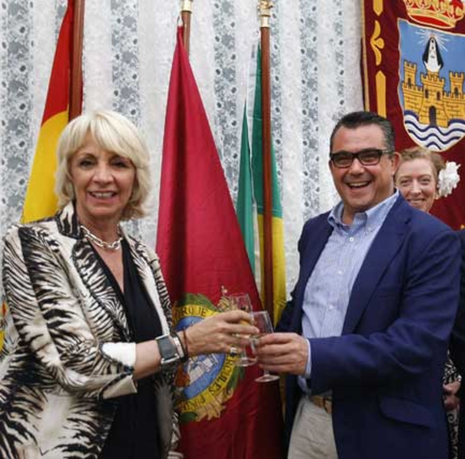 La alcaldesa de Cádiz, Teófila Martínez, junto al alcalde de El Puerto, Enrique Moresco

Foto: Fito Carreto