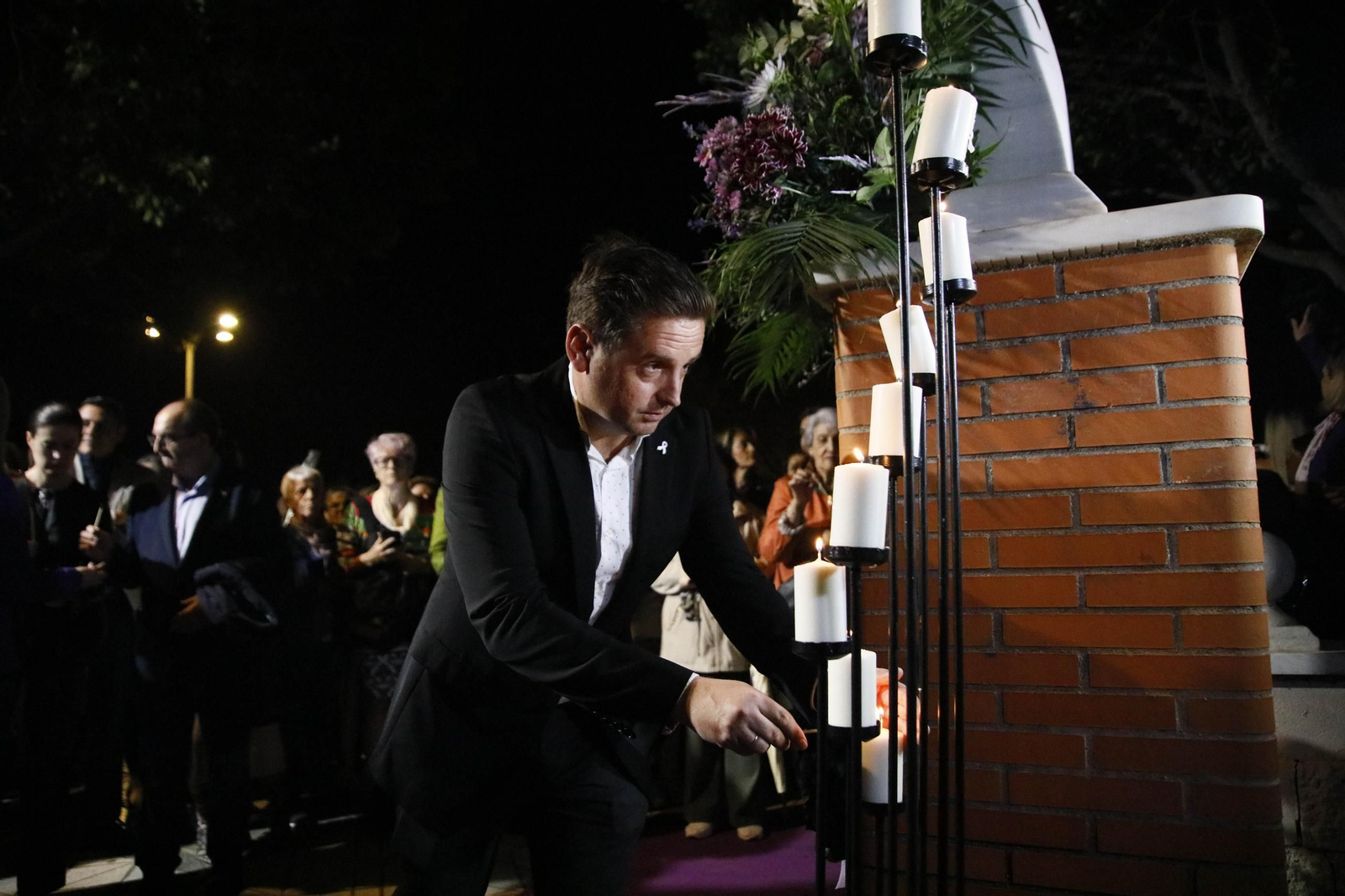 Manifestación por el 25 N en Roquetas de Mar