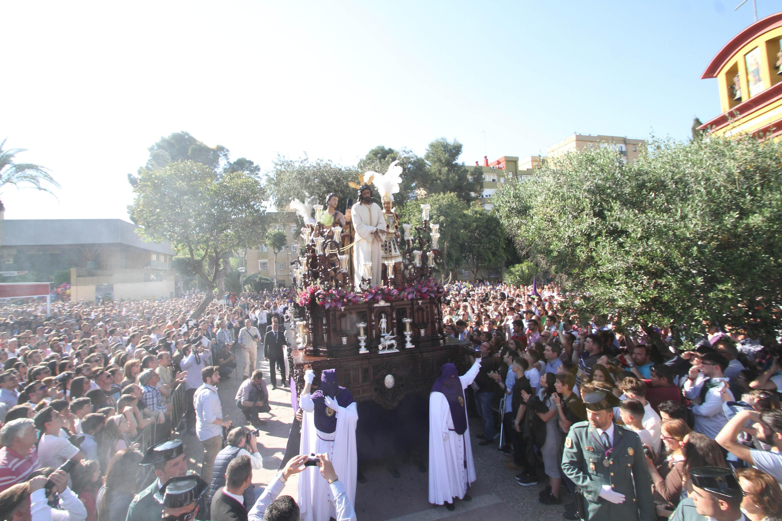 La Hermandad de Jesús de Nazaret, de Pino Montano.