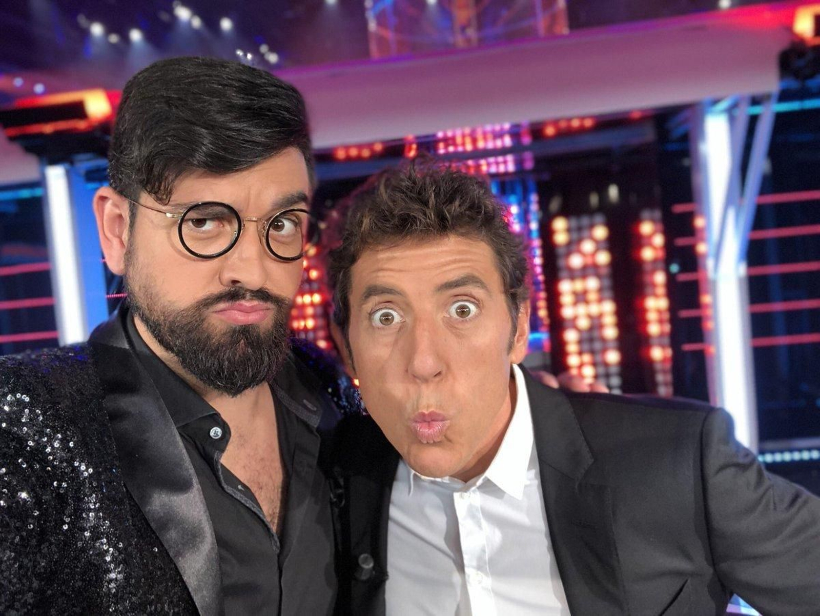 Manu Sánchez y Manel Fuentes ante el clonador de 'Tu cara me suena'