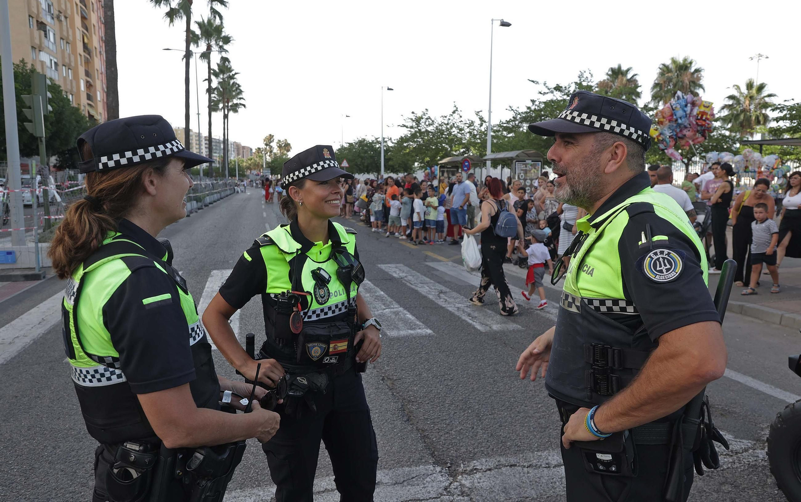 Búscate en las fotos de la cabalgata de la Feria Real de Algeciras 2025