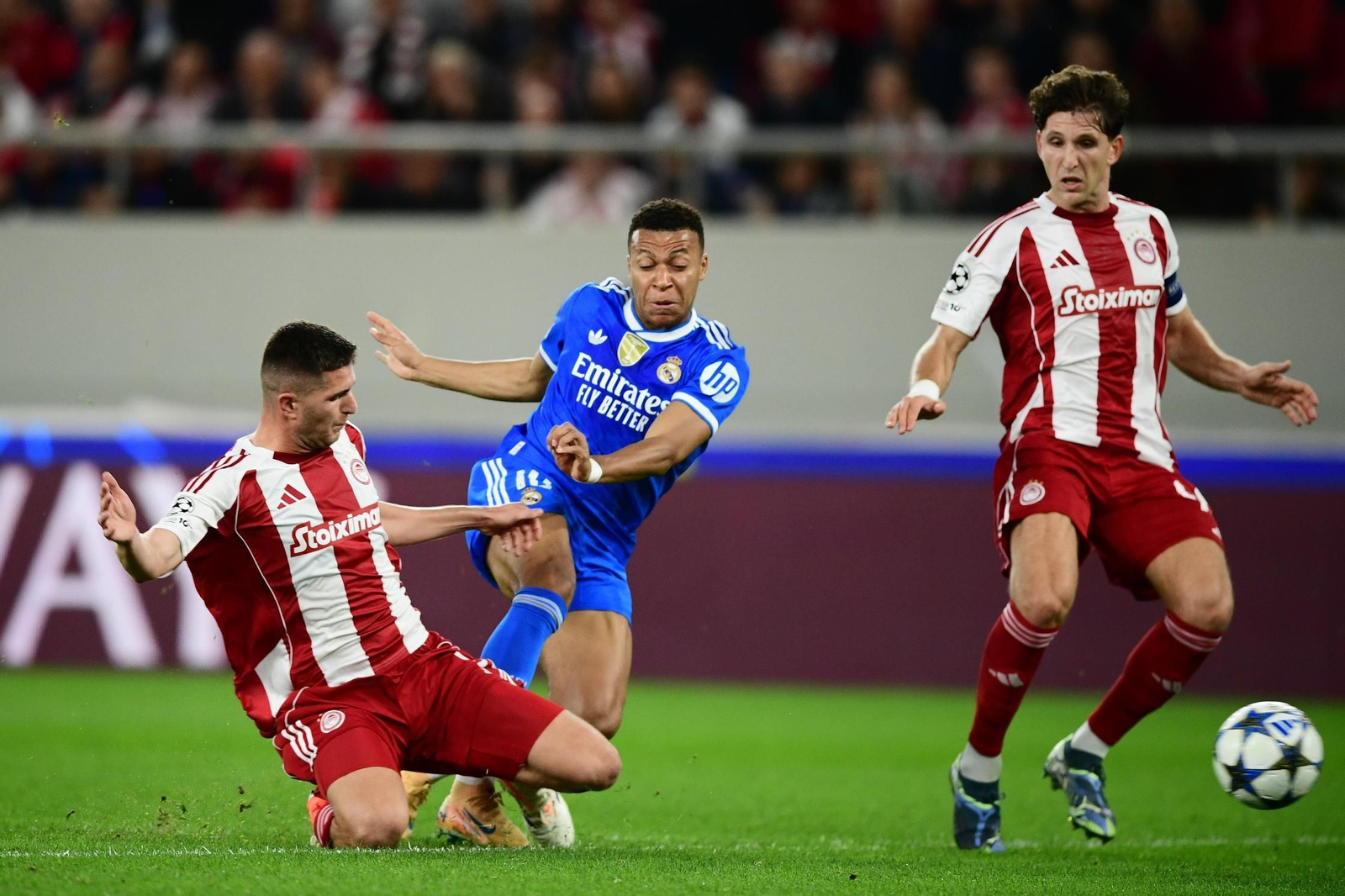 Las imágenes del Olympiacos-Real Madrid