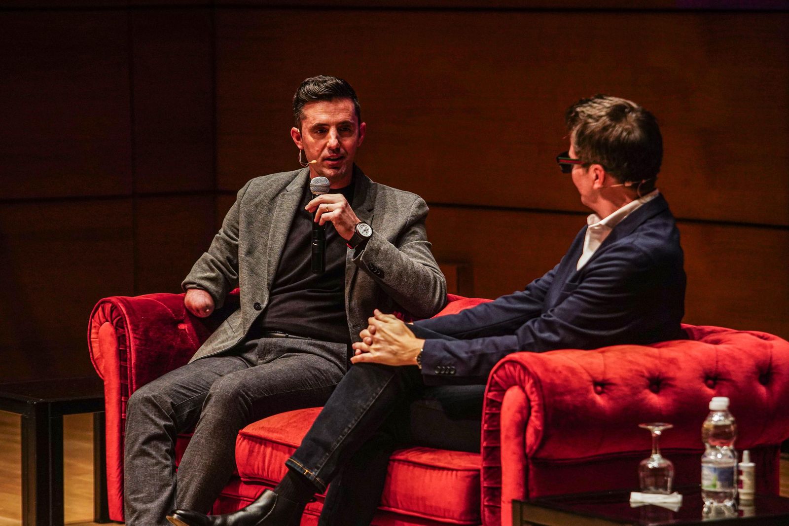 Fernando Díaz de la Guardia presenta el ciclo de entrevistas ‘Imbatibles’ en el Auditorio Caja Rural Granada