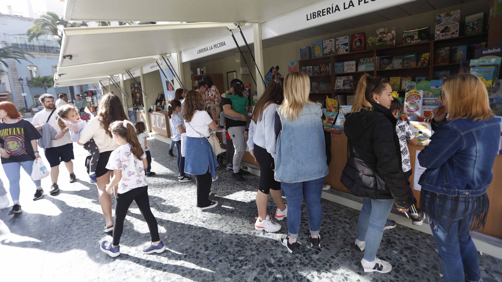 "Fotos de la Feria del Libro de La Línea"