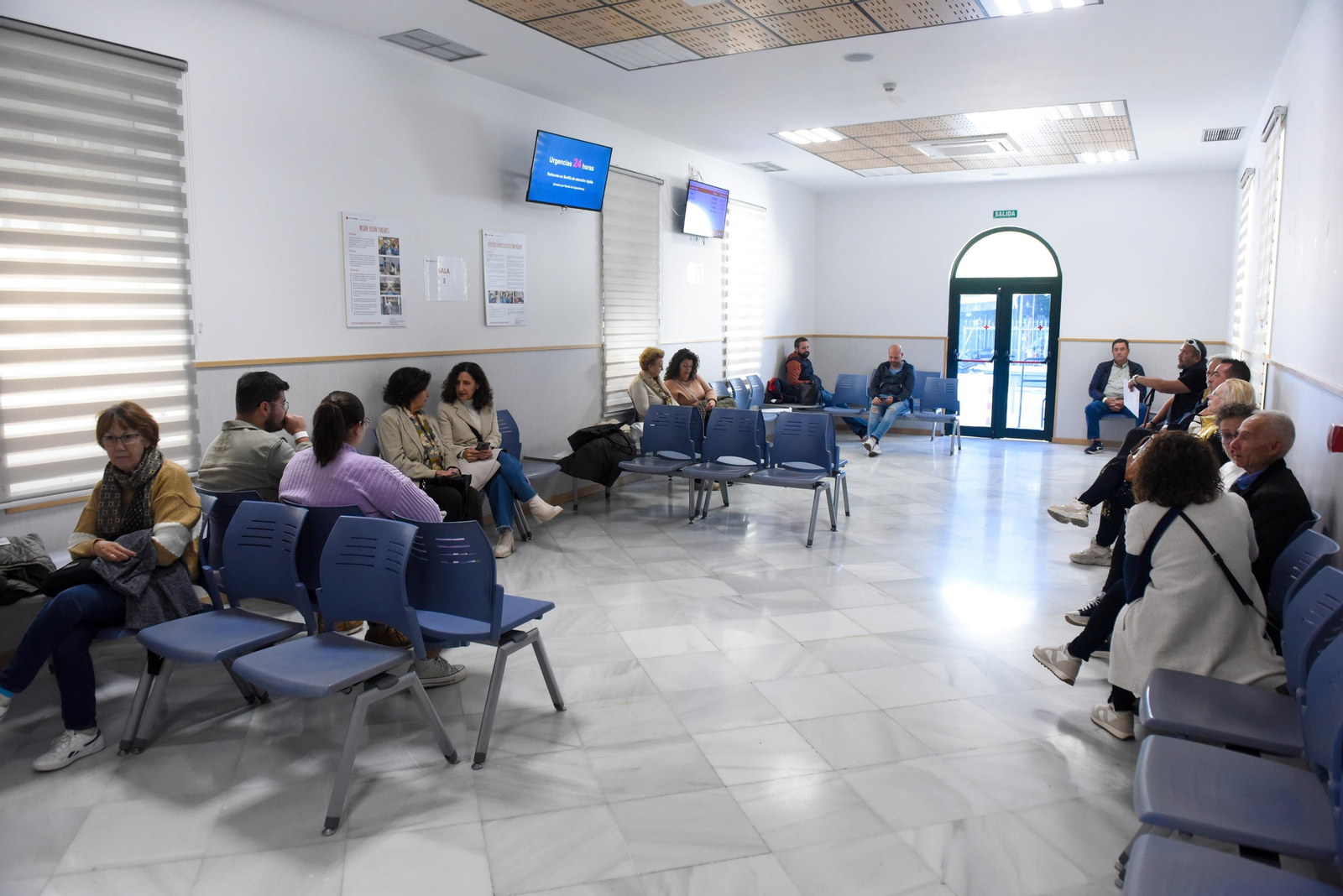 Reportaje sobre los 100 años que ha cumplido el Hospital de Cruz Roja