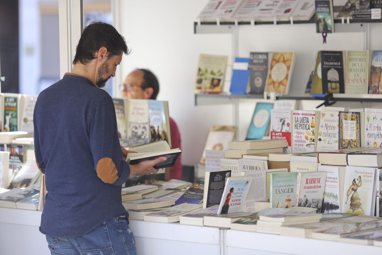 Uno de los stands de la Feria del Libro de Málaga.
